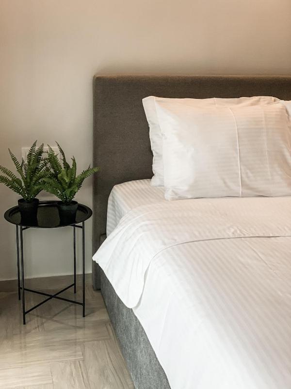 Boutique Homes Волос Екстериор снимка
