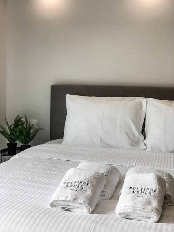 Boutique Homes Волос Екстериор снимка