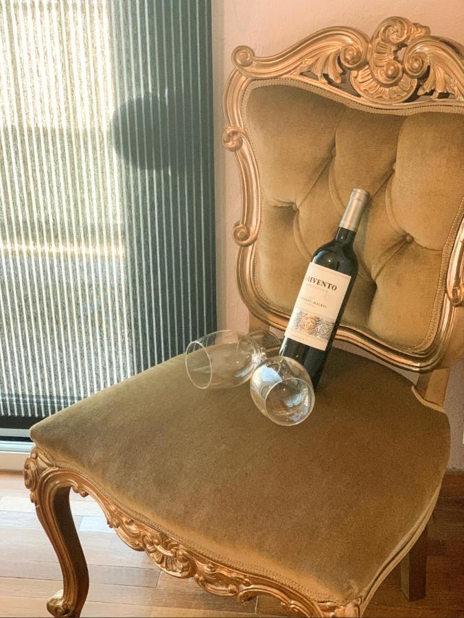 Boutique Homes Волос Екстериор снимка